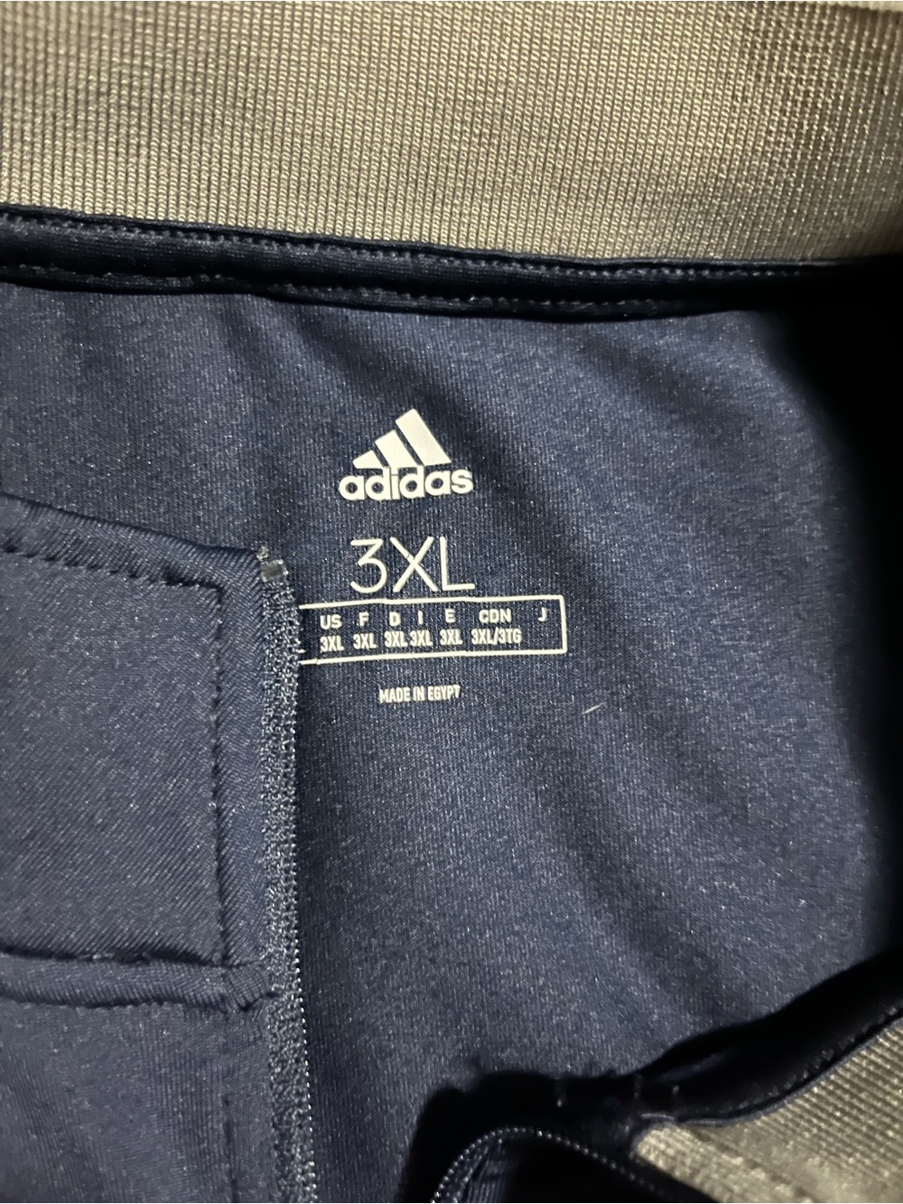 EUC MENS ADIDAS SLEEVELESS SHIRT SIZE 3XLARGE - Picture 3 of 5